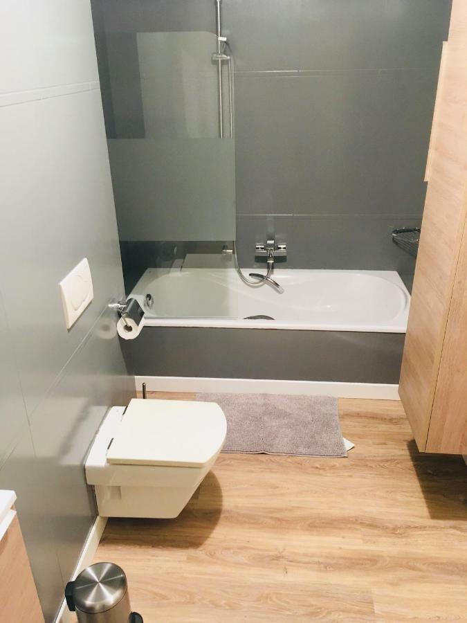 Art Deco 100M2 Flat 2 Min Walking From Train Station In City Center, Free Parking And Terrace - 2B Luxembourg Eksteriør bilde